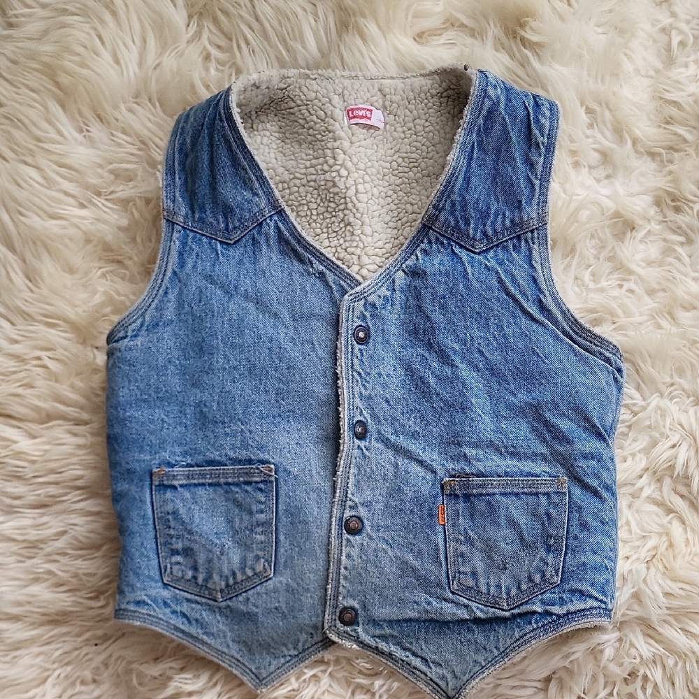 VINTAGE Levi's Classic Blue Denim Vest with Soft Lining